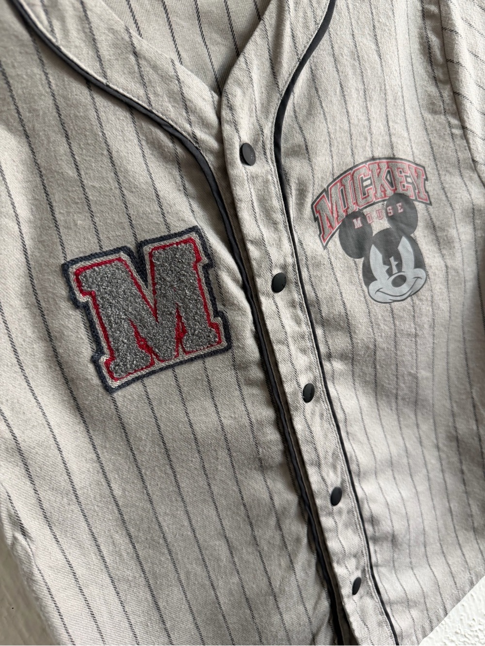 Disney Gray and Black Mickey Mouse Button-Up baseball style shirt size 4T - Picture 4 of 8